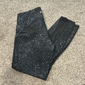 Lululemon leggings, mid rise